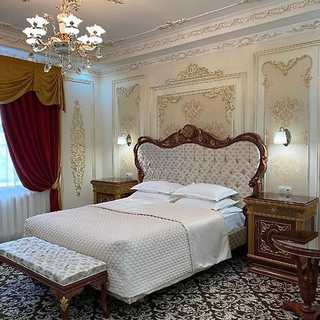 Lion Hotel アスターナ エクステリア 写真