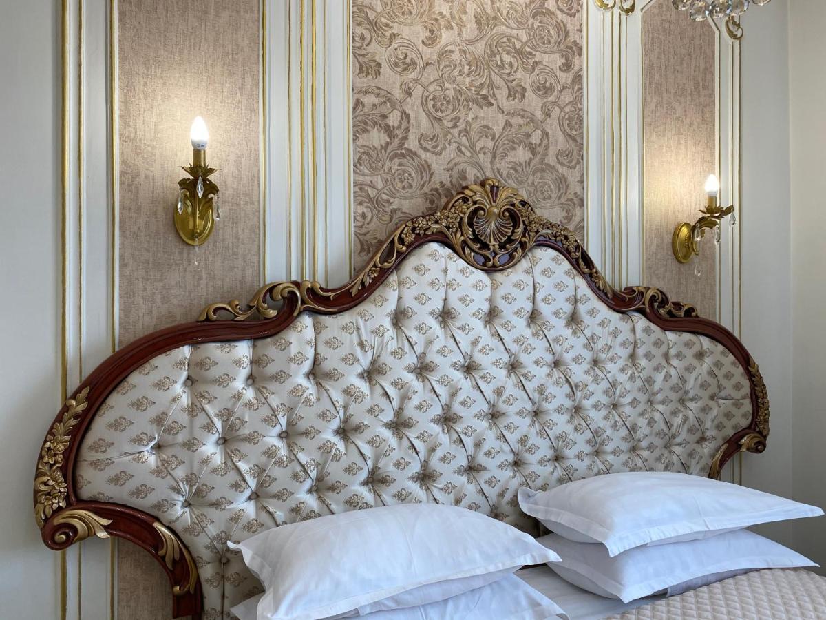 Lion Hotel アスターナ エクステリア 写真
