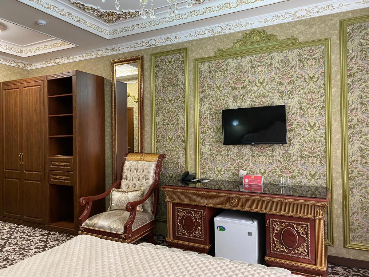 Lion Hotel アスターナ エクステリア 写真