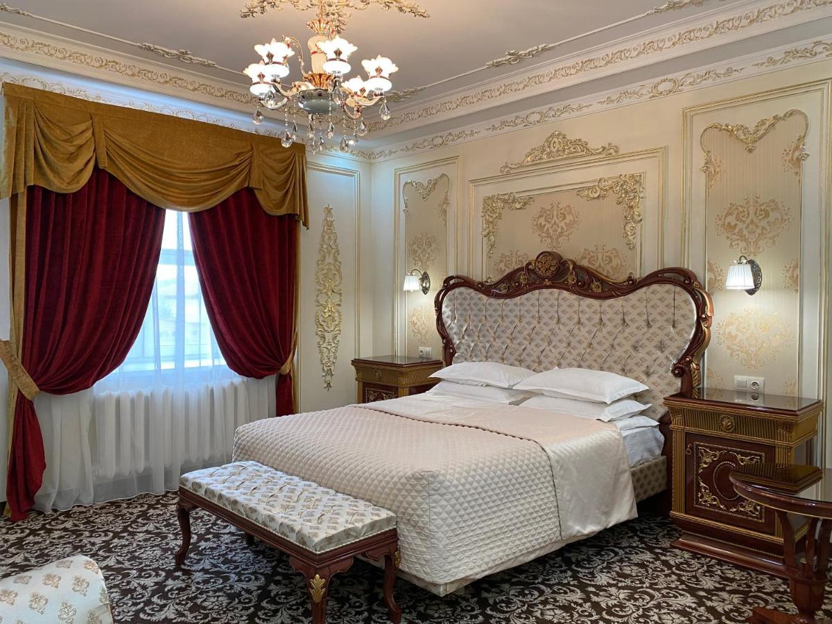 Lion Hotel アスターナ エクステリア 写真
