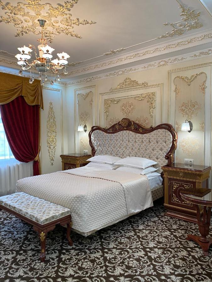 Lion Hotel アスターナ エクステリア 写真